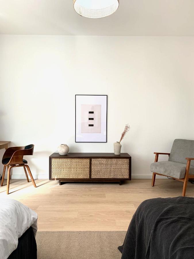 Cosy, Spacious, And Central Berlin Exterior foto
