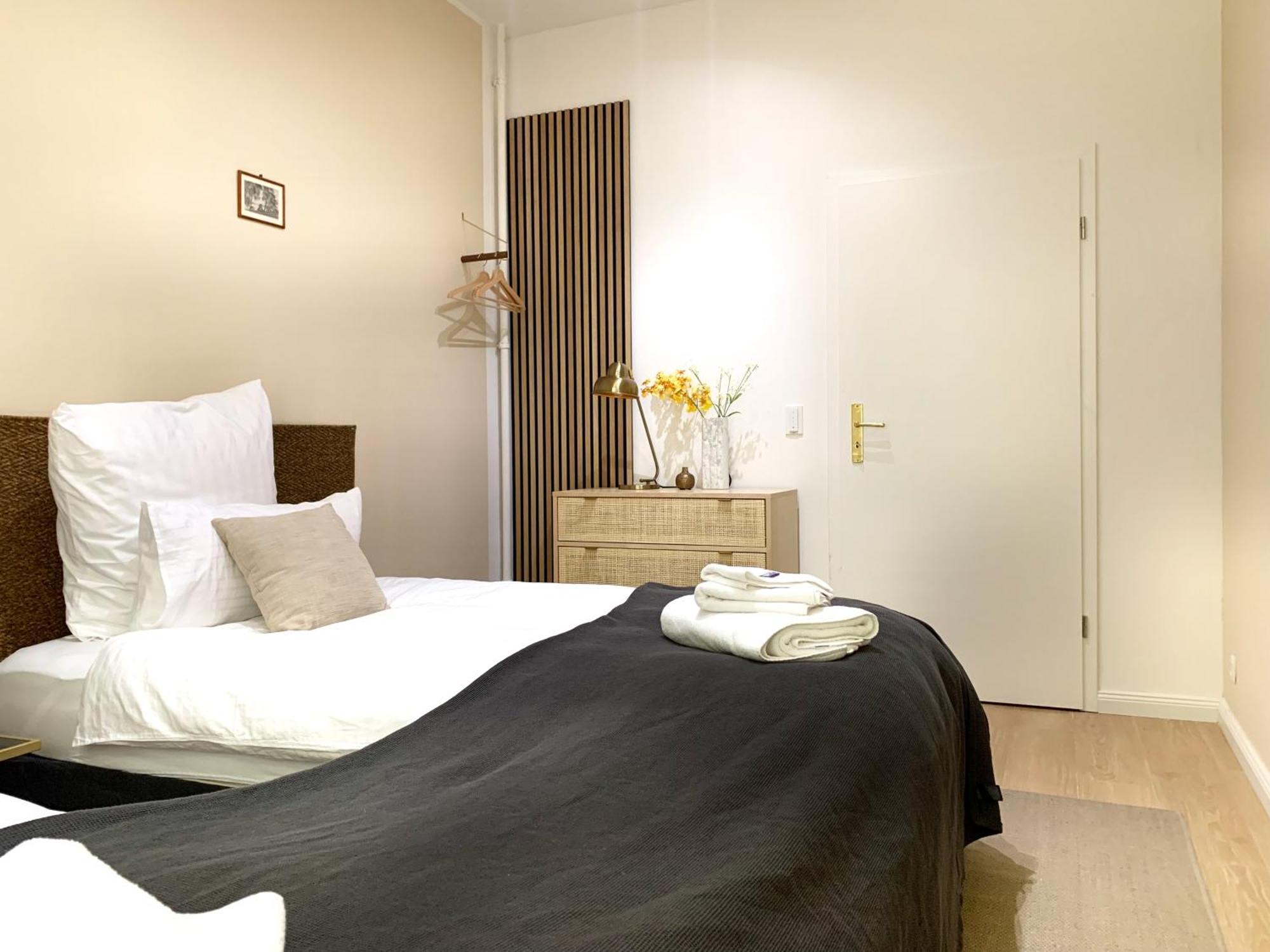 Cosy, Spacious, And Central Berlin Exterior foto